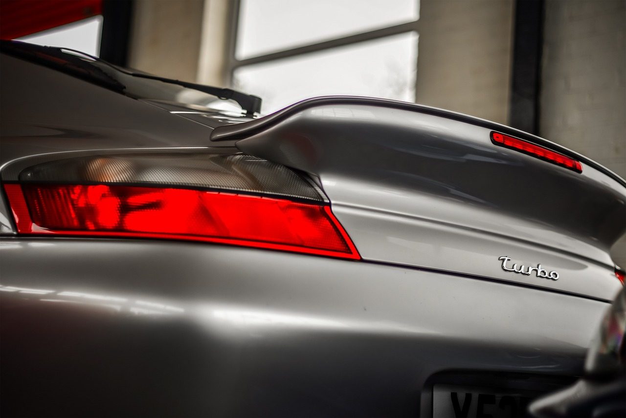 Heckdetail eines Porsche 911 Turbo